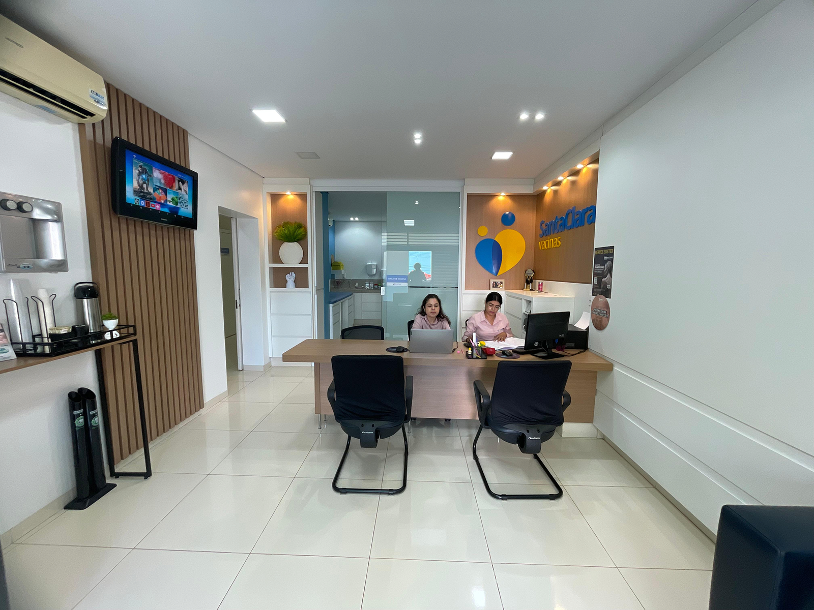 Recepção da Clínica de Vacinas Santa Clara em Araguari